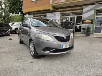Usata Lancia Ypsilon 95 CV (69 kW) 2016 Grigio Utilitaria