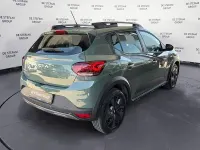 Usata Dacia Sandero Expression 101 CV (74 kW) 2024 Verde Utilitaria