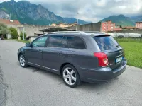 Usata Toyota Avensis 150 CV (110 kW) 2007 Grigio Station wagon