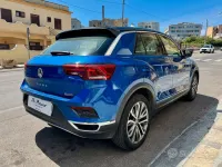 Usata VW T-Roc Advance 150 CV (110 kW) 2019 Blu SUV