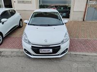 Usata Peugeot 208 Active 119 CV (87 kW) 2018 Bianco Utilitaria