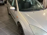Usata Ford Focus 90 CV (66 kW) 2000 Grigio Station wagon