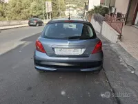 Usata Peugeot 207 68 CV (50 kW) 2007 Grigio Berlina