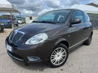 Usata Lancia Ypsilon 69 CV (50 kW) 2011 Viola Utilitaria