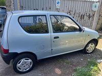 Käytetty Fiat 600 39 HP (28 kW) 2000 Sininen Sedan