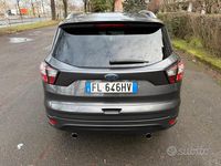 Usata Ford Kuga Business Edition 120 CV (88 kW) 2017 Grigio SUV