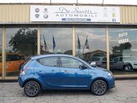 Usata Lancia Ypsilon Gold 69 CV (50 kW) 2022 Blu/azzurro Utilitaria