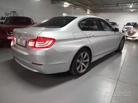 Begagnad BMW 520 Efficient Dynamics 184 HK (135 kW) 2011 Grå Sedan