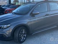 Usata Fiat Tipo Cross 100 CV (73 kW) 2021 Grigio Berlina