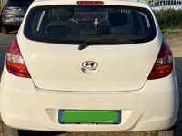 Usata Hyundai i20 Edition 75 CV (55 kW) 2011 Bianco Utilitaria