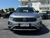 Käytetty VW T-Roc Life 116 HP (85 kW) 2025 Hopea Katumaasturi