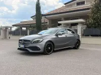 Usata Mercedes A200 Premium 136 CV (100 kW) 2016 Grigio Utilitaria