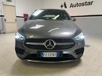 Usata Mercedes B200 Premium 150 CV (110 kW) 2019 Grigio Monovolume
