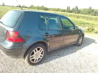 Usata VW Golf IV 105 CV (77 kW) 2002 Grigio Berlina