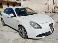 Usata Alfa Romeo Giulietta Progression 105 CV (77 kW) 2012 Bianco Utilitaria