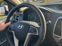 Usata Hyundai i20 Comfort 75 CV (55 kW) 2011 Grigio Berlina