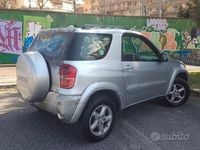 Usata Toyota RAV4 116 CV (85 kW) 2002 Grigio SUV