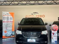 Usata Lancia Voyager Platinum 178 CV (130 kW) 2014 Nero Monovolume