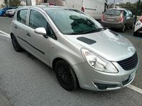 Usata Opel Corsa Club 65 CV (47 kW) 2010 Argento Utilitaria