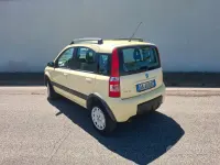 Usado Fiat Panda 4x4 Climbing 60 CV (44 kW) 2006 Amarillo Utilitario