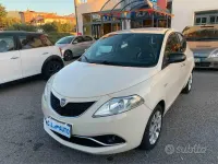 Usata Lancia Ypsilon 95 CV (69 kW) 2016 Beige Utilitaria