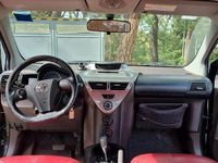 Usata Toyota iQ 98 CV (72 kW) 2010 Nero Utilitaria