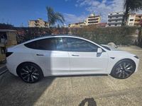 Begagnad Tesla Model 3 RWD 208 kW (283 HK) 2024 Vit Sedan