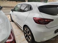 Usata Renault Clio V Intens 140 CV (102 kW) 2022 Bianco Berlina