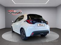 Usata Toyota Yaris Hybrid Trend 116 CV (85 kW) 2023 Bianco Utilitaria