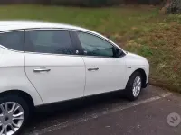 Usado Lancia Delta 120 CV (88 kW) 2012 Blanco Utilitario