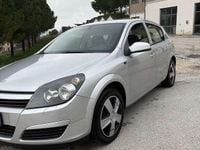 Usata Opel Astra Cosmo 101 CV (74 kW) 2005 Berlina