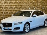 Usata Jaguar XF Prestige 180 CV (132 kW) 2017 Bianco Berlina