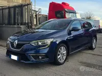 Usata Renault Mégane GrandTour Business 116 CV (85 kW) 2019 Blu Station wagon