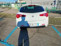 Usata Alfa Romeo Giulietta Exclusive 170 CV (125 kW) 2012 Bianco Utilitaria
