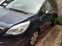 Usata Opel Meriva 110 CV (80 kW) 2011 Blu Monovolume