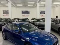 Usata Jaguar XE R-Sport 180 CV (132 kW) 2017 Blu Berlina