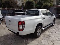Usata Mitsubishi L200 150 CV (110 kW) 2022 Bianco Pick-up