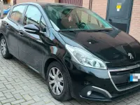 Usata Peugeot 208 Access 82 CV (60 kW) 2017 Nero Utilitaria