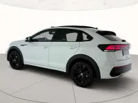 Usata VW Taigo R-line 110 CV (80 kW) 2023 Pure white SUV