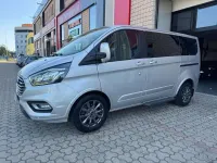 Usata Ford Tourneo Custom Titanium 150 CV (110 kW) 2023 Argento metallizzato Furgone