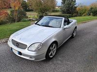 Usata Mercedes SLK200 163 CV (119 kW) 2001 Grigio Cabrio