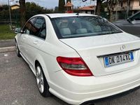 Usata Mercedes C220 Avantgarde 170 CV (125 kW) 2007 Bianco Berlina