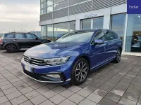 Usata VW Passat R-line 150 CV (110 kW) 2022 Blu/azzurro Station wagon