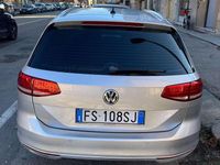 Usata VW Passat Executive 150 CV (110 kW) 2018 Argento Station wagon