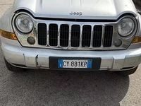 Usata Jeep Cherokee 163 CV (119 kW) 2006 Grigio SUV