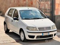 Usata Fiat Punto Active 59 CV (43 kW) 2010 Bianco Utilitaria