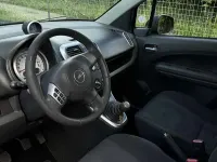 Usata Opel Agila Enjoy 65 CV (47 kW) 2010 Blu/azzurro Utilitaria