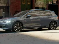 Nuova VW Golf VIII Edition 204 CV (150 kW) 2025 Anemone blue metallizzato Berlina