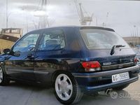 Usata Renault Clio 137 CV (100 kW) 1993 Blu Berlina