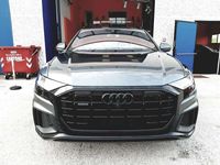 Usata Audi Q8 Black Edition 286 CV (210 kW) 2018 Grigio daytona perla SUV